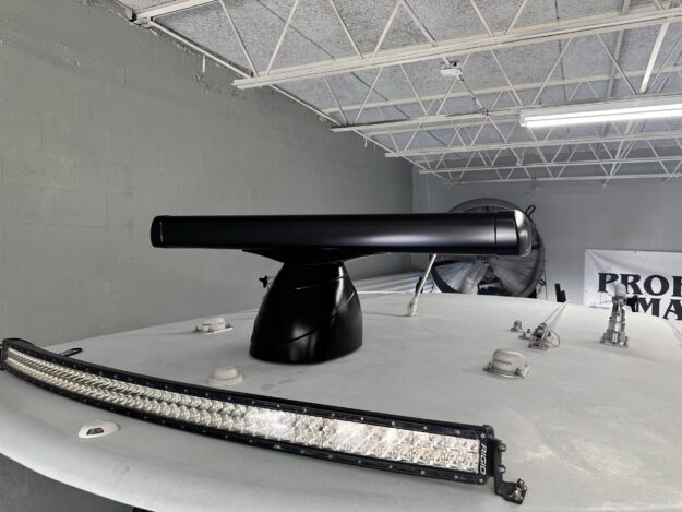 39′ Contender Custom Garmin Radar 39 contender custom garmin radar