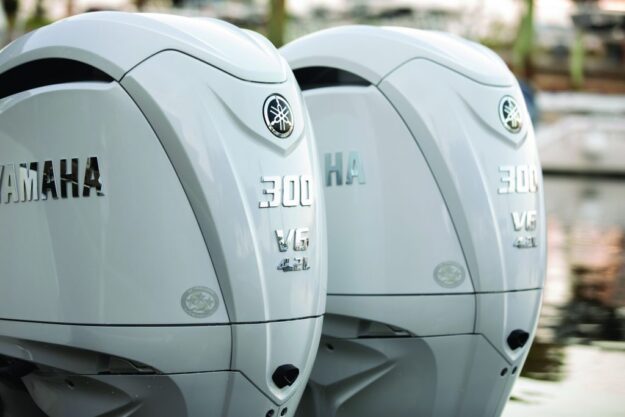 Outboard Service outboard service